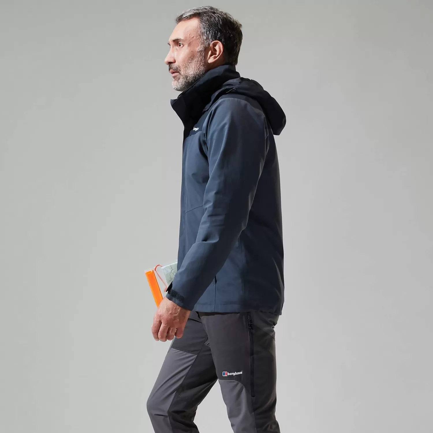 Berghaus Wandern & Trekking | Gore-Tex | Wasserdicht-Hillwalker InterActive Jacken für Herren - Dunkelgrau/Schwarz