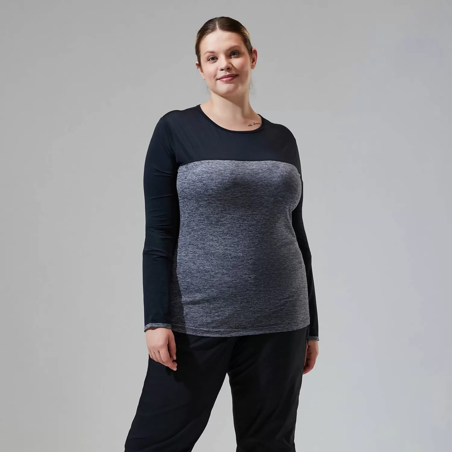 Berghaus Baselayer-Long Sleeve Voyager Tech T-Shirt für Damen - Dunkelgrau/Schwarz Dark Grey/Black